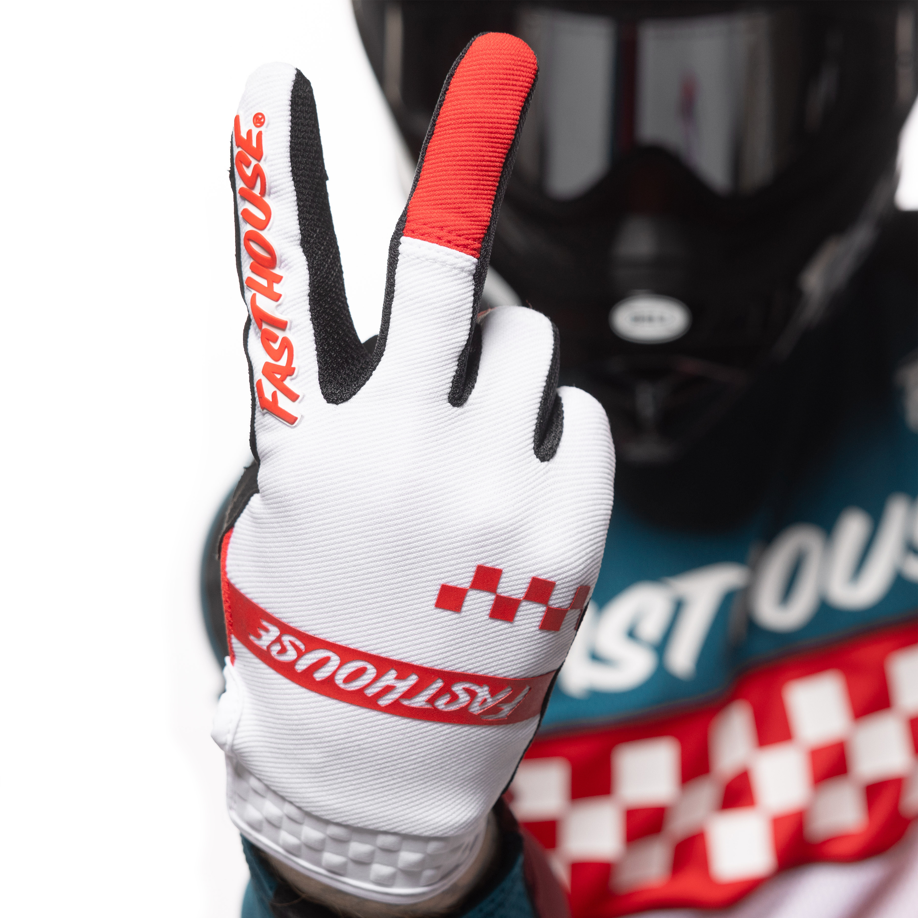 Speed Style Mod Glove - Red-White_Detail
